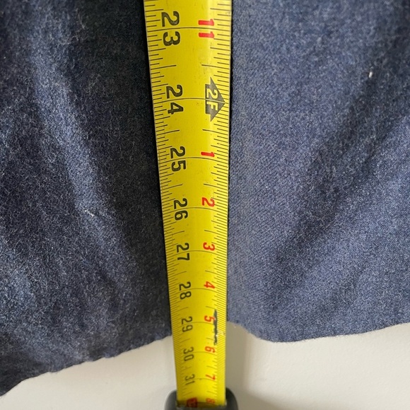 UNTUCKit, men’s large, dark blue soft flannel like cotton button down shirt EUC - Picture 5 of 6